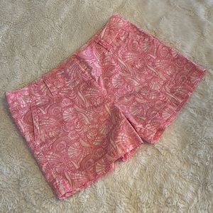 Vineyard Vineyard Shorts with~ pink shell pattern